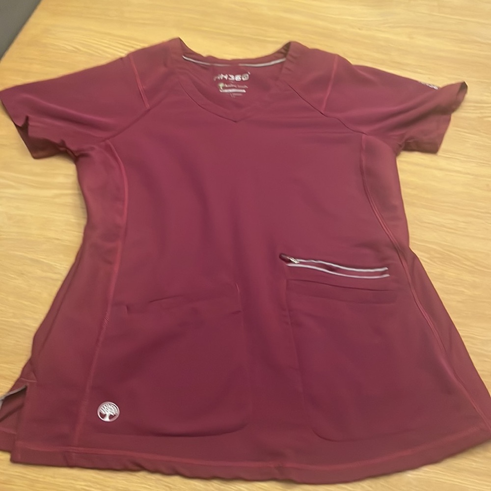HEALING HANDS SCRUB TOP - Picture 3 of 7